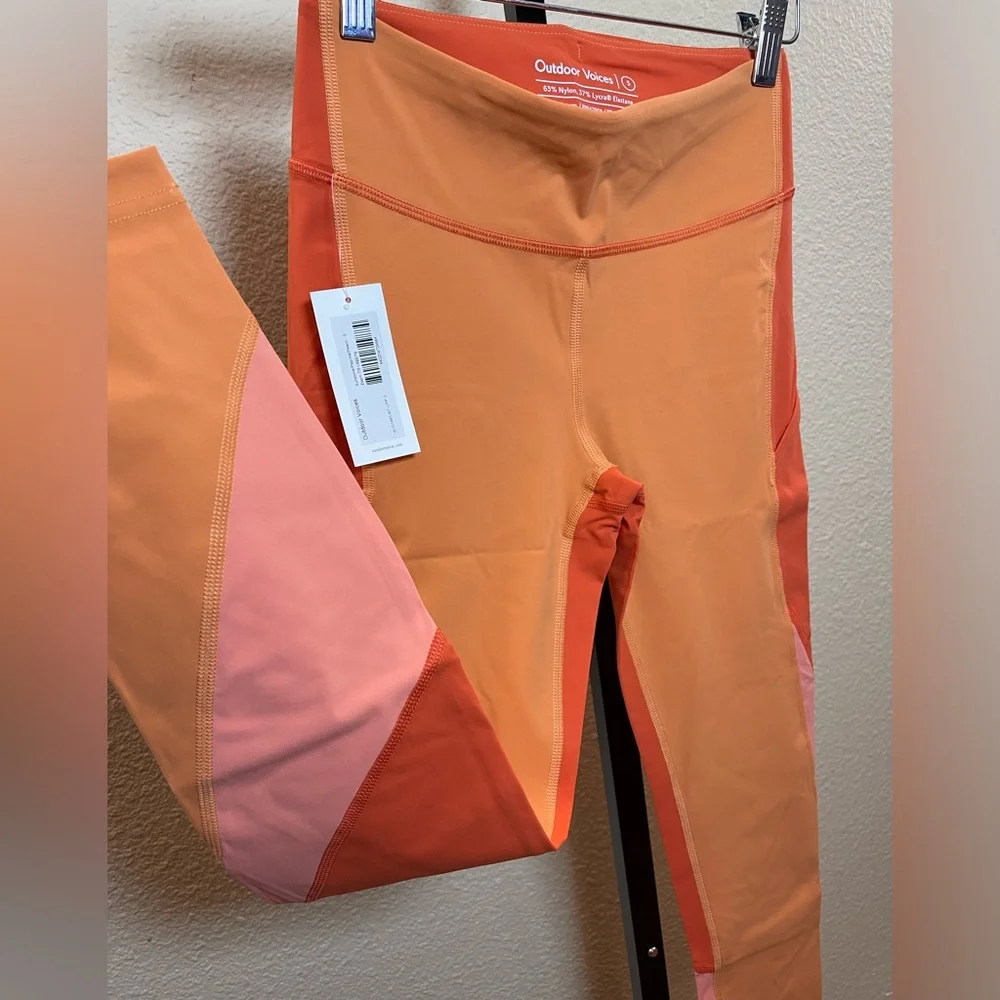 NWT Outdoor Voices Zoom 7/8 Leggings - Picture 4 of 6